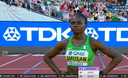 尼日利亞選手托比·阿穆桑在女子100米欄決賽中以12秒06的
